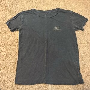 Billabong graphic tee. Size XS